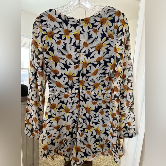 XS Womens Daisy Romper - Picture 2 of 5